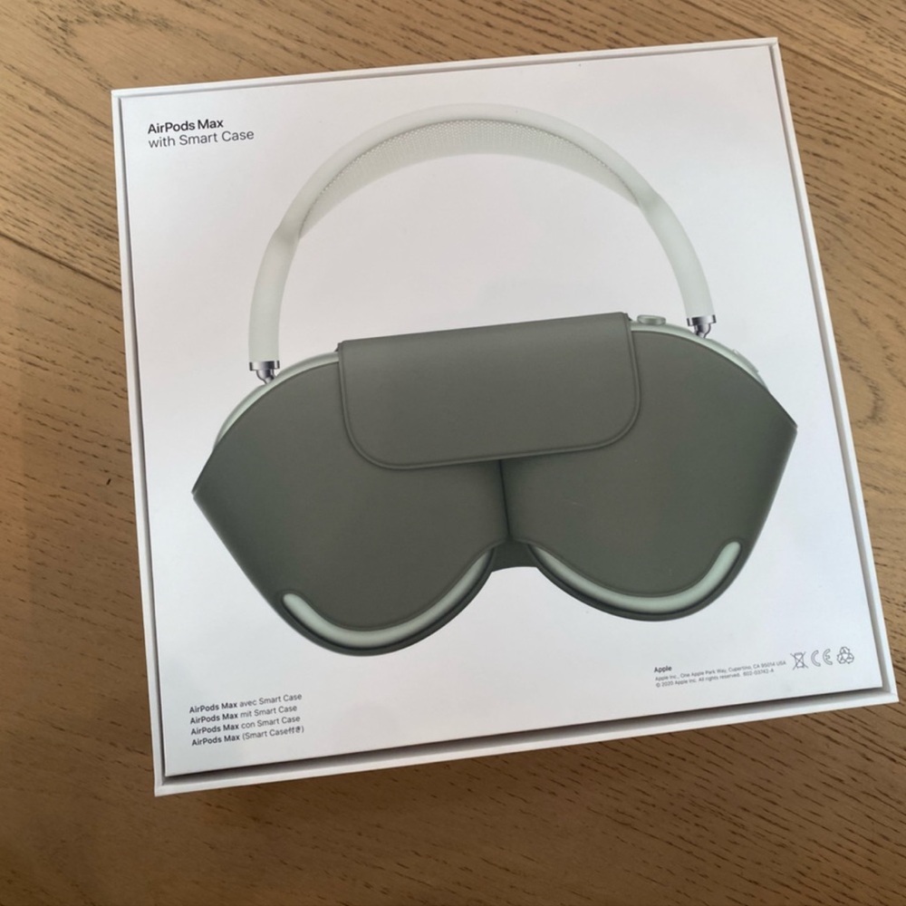 AirPod Max - Picture 10 of 11